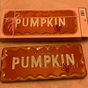 Two faced pumpkin spice eyeshadow palette